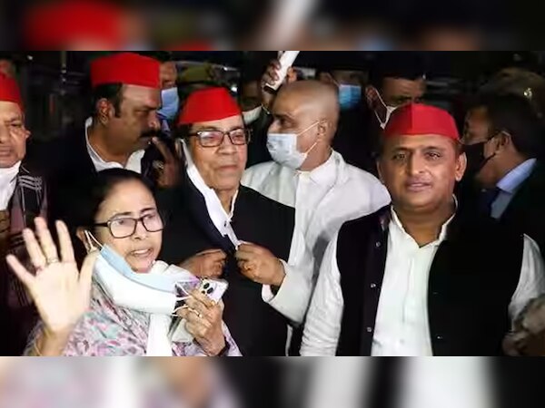 BJP को घेरने के लिए ममता से मिले अखिलेश; लेकिन दोनों को एक दूसरे से लगता है डर!