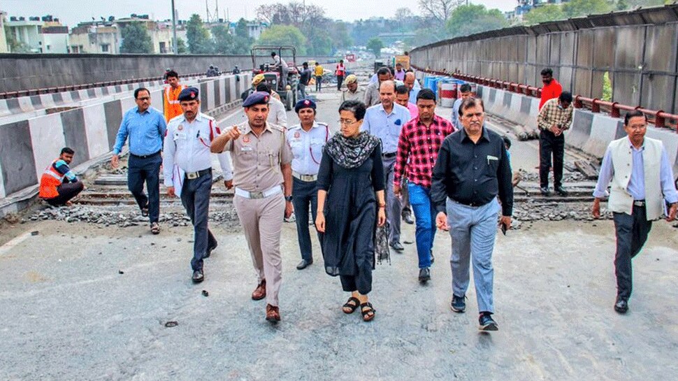 Chirag Delhi Flyover: 31 मार्च तक पूरा होगा मरम्मत का काम, राहगीरों जल्द मिलेगी जाम से राहत