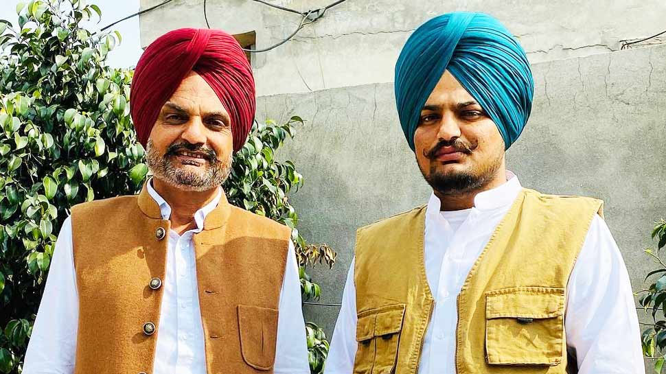 Sidhu Moose Wala के पिता का गंभीर आरोप, वीडियो जारी कर कही ये बातें Sidhu Moose Wala के पिता का गंभीर आरोप, वीडियो जारी कर कही ये बातें