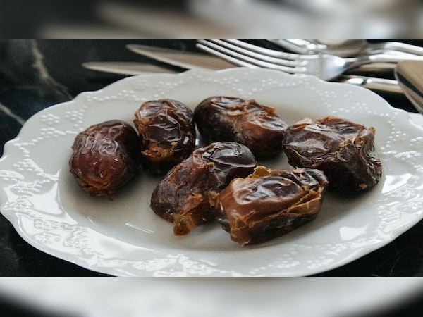 Gain Weight: खजूर के इस खास नुस्खे का करें हर रोज सेवन, तेजी से बढ़ेगा वजन