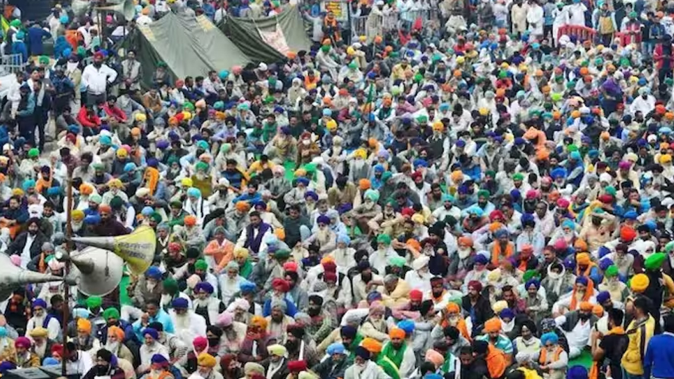 लाखों किसान कल पहुंचेंगे दिल्ली, इन मांगो को लेकर SKM कर रहा 'महापंचायत' लाखों किसान कल पहुंचेंगे दिल्ली, इन मांगो को लेकर SKM कर रहा 'महापंचायत'