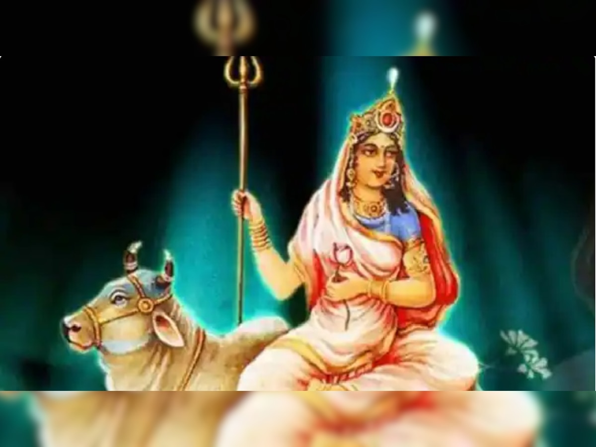 Chaitra Navratri 2023 1st day maa shailputri: नवरात्रि के पहले दिन इस शुभ मुहूर्त में करें घटस्थापना, मां शैलपुत्री को चढ़ा दें बस ये एक चीज, मिट जाएंगे सारे कलेश