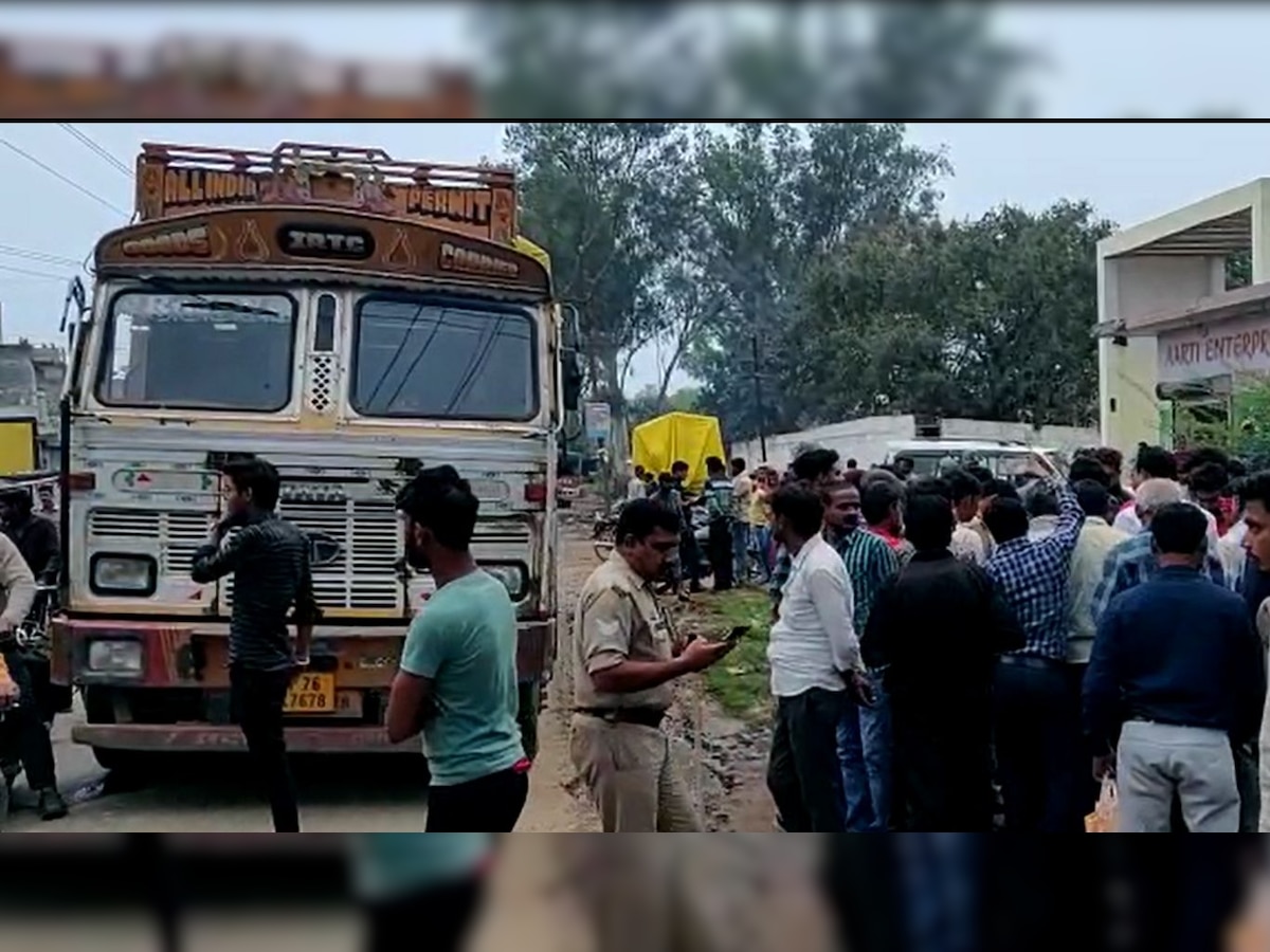 Farrukhabad: बाइक सवार को घसीटता रहा ट्रक, युवक की मौके पर मौत, ड्राइवर मौके से फरार