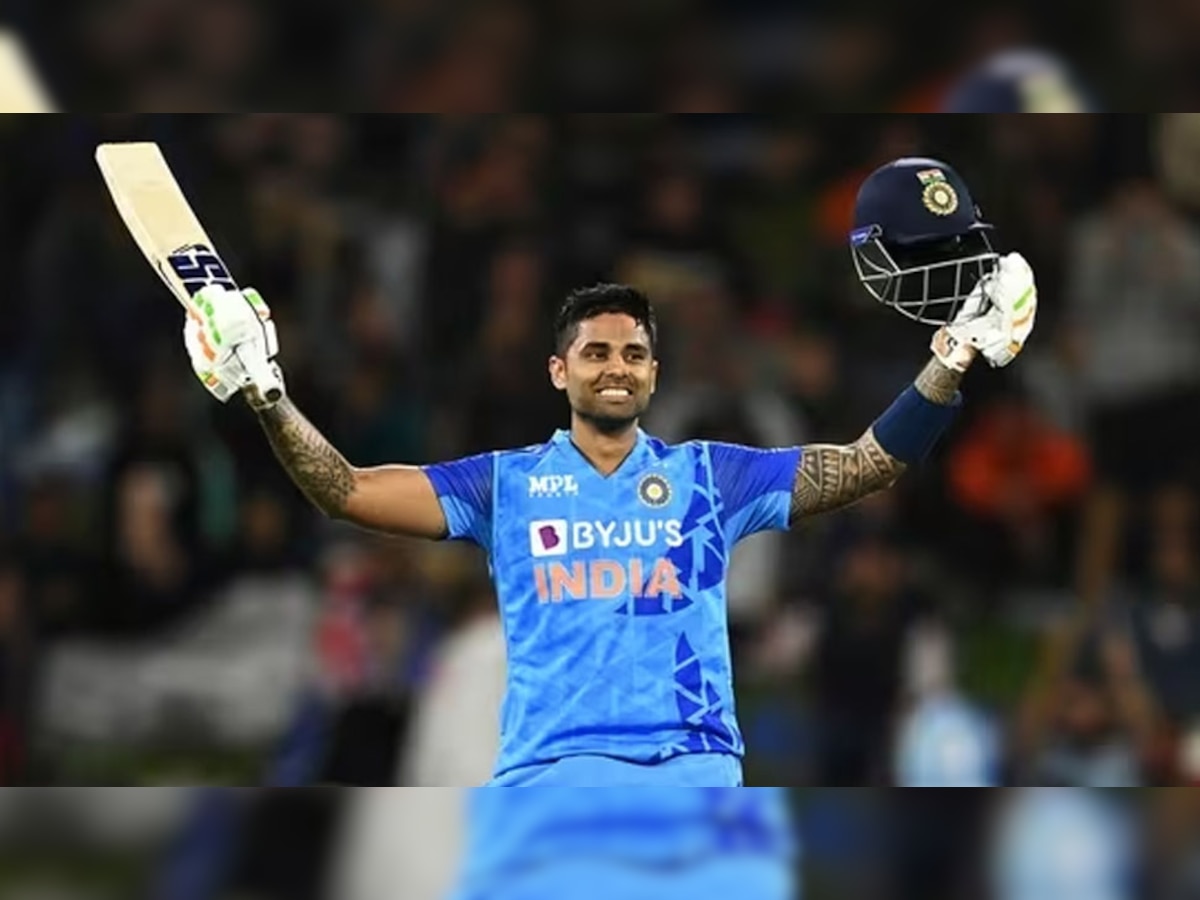 India Vs Australia: पहले दोनों वनडे में सूर्यकुमार यादव रहे थे असफल, अब दिनेश कार्तिक ने उठाई इस नंबर पर खिलाने की मांग