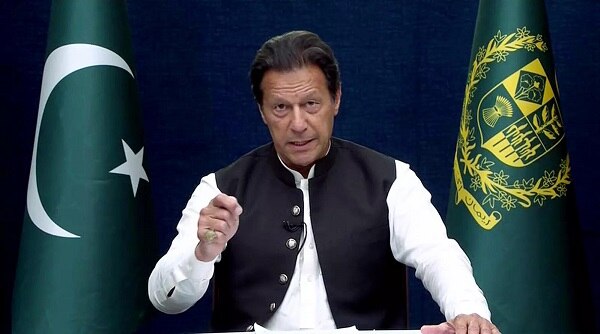 पाकिस्तान में इमरान खान की पार्टी PTI पर लगेगा बैन, जानिए सरकार की प्लानिंग