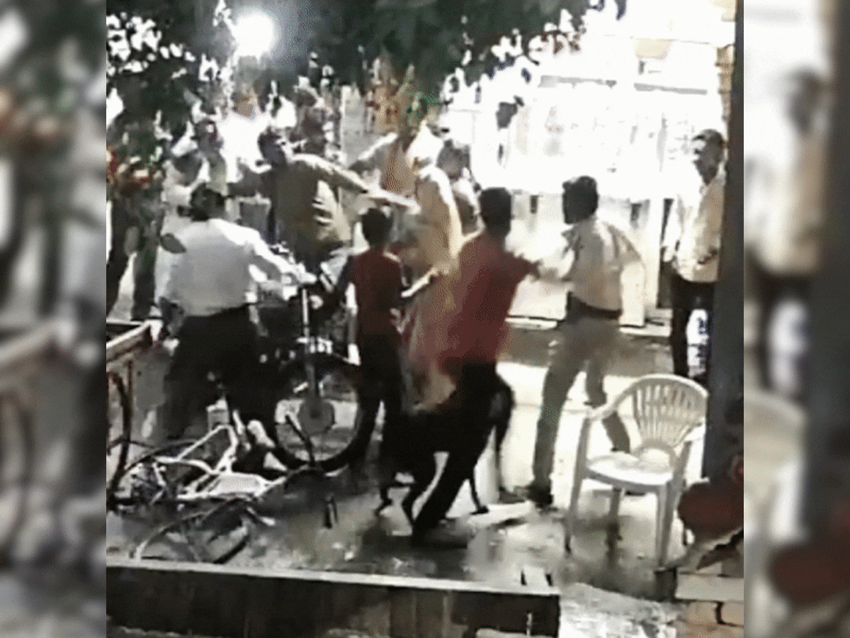 video: कोटा में मामूली बात पर बदमाश ने महिला पर तलवार से किया हमला, वीडियो हुआ वायरल