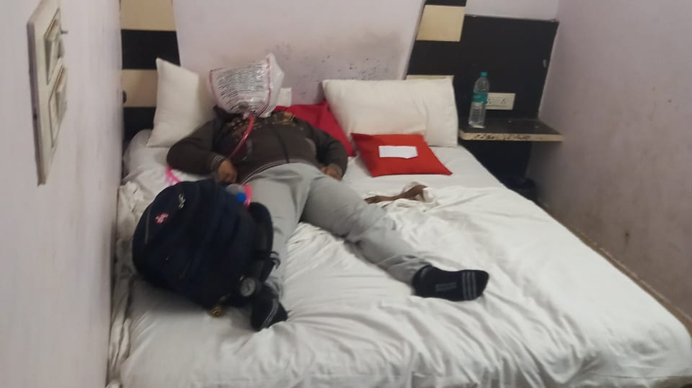 दिल्ली सुसाईड का हैरान कर देने वाला मामला, शख्स बड़े ही अजीब ढंग से लगाया मौत को गले दिल्ली सुसाईड का हैरान कर देने वाला मामला, शख्स बड़े ही अजीब ढंग से लगाया मौत को गले