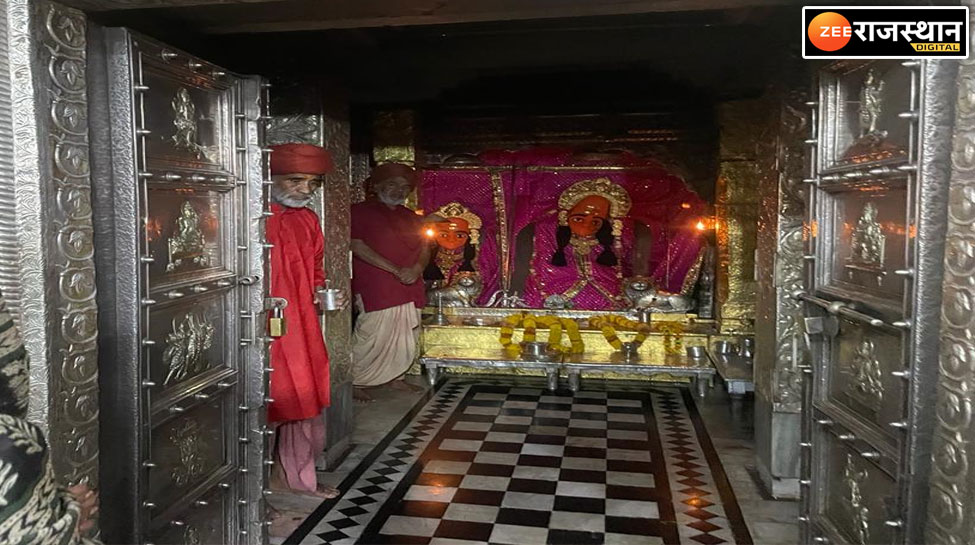 Chaitra Navratri 2023:घटस्थापना के साथ चैत्र नवरात्रि का हुआ शुभारंभ, कैला देवी मंदिर में लगी श्रद्धालुओं की भीड़