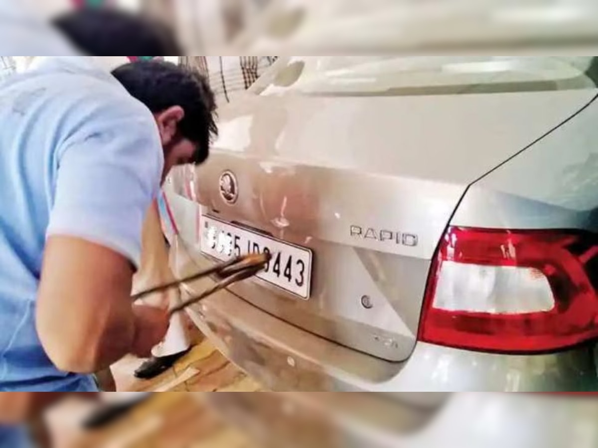 Number Plate Rules in UP : बाइक कार की नंबर प्‍लेट हिन्दी में है तो हो जाएं सावधान, यूपी में ट्रैफिक पुलिस के नए नियम पड़ेंगे भारी