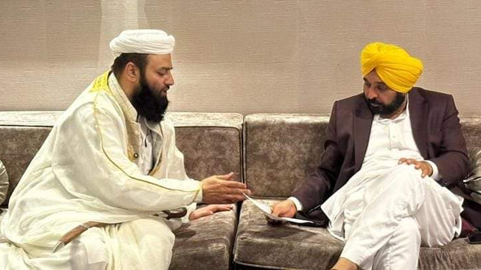 पंजाब: जेलों में कैदियों को रमजान में दी जाएंगी खास सुविधाएं, शाही इमाम ने की तारीफ पंजाब: जेलों में कैदियों को रमजान में दी जाएंगी खास सुविधाएं, शाही इमाम ने की तारीफ