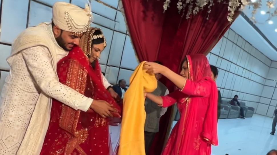 Wedding Video: दुल्हन ने मंडप में भाई के बजाय बहन से करवाई ये रस्म, ताकते ही रह गए शादी में आए मेहमान
