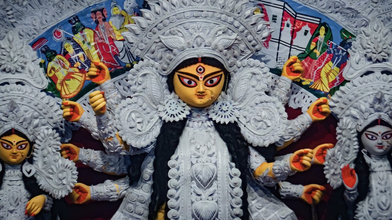 Chaitra Navratri 2023 Day 3: नवरात्रि के तीसरे दिन करें मां चंद्रघंटा की पूजा, मिलेगा सुख-समृद्धि का वरदान