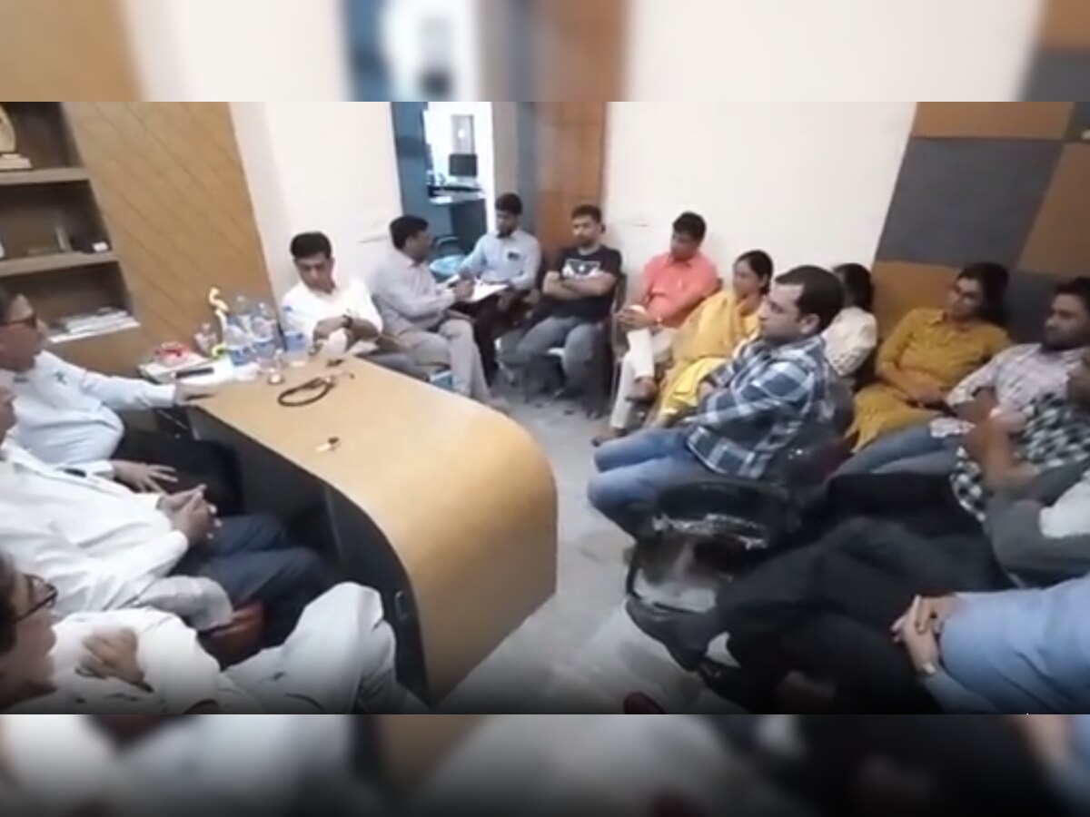 Sikar News : लक्ष्मणगढ़ में राइट टू हेल्थ बिल के विरोध में प्राईवेट अस्पताल के निजी चिकित्सकों की हुई बैठक, लिया ये फैसला