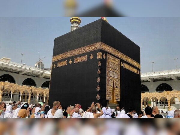 Bigg Boss कंटेस्टेंट आसिम रियाज और अली गोनी पहुंचे सऊदी अरब, शेयर की तस्वीरें