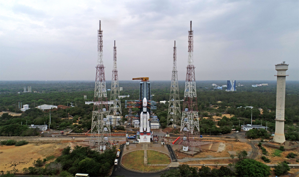 ISRO ने फिर रचा इतिहास: 36 सैटेलाइट के साथ लॉन्च किया गया भारत का सबसे बड़ा रॉकेट LVM3 ISRO ने फिर रचा इतिहास: 36 सैटेलाइट के साथ लॉन्च किया गया भारत का सबसे बड़ा रॉकेट LVM3