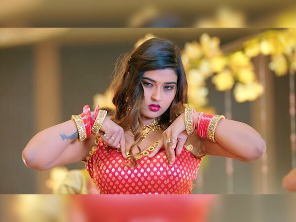 Akanksha Dubey Suicide: भोजपुरी एक्ट्रेस आकांक्षा दुबे ने किया सुसाइड, आज ही पवन सिंह के साथ रिलीज हुआ ये गाना