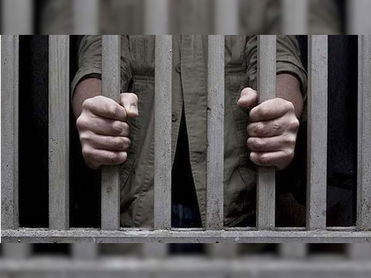 Botherhood in Agra jail: आगरा जेल में मुसलमान कैदियों ने रखा नवरात्रि का व्रत, हिंदू रख रहे रोजा