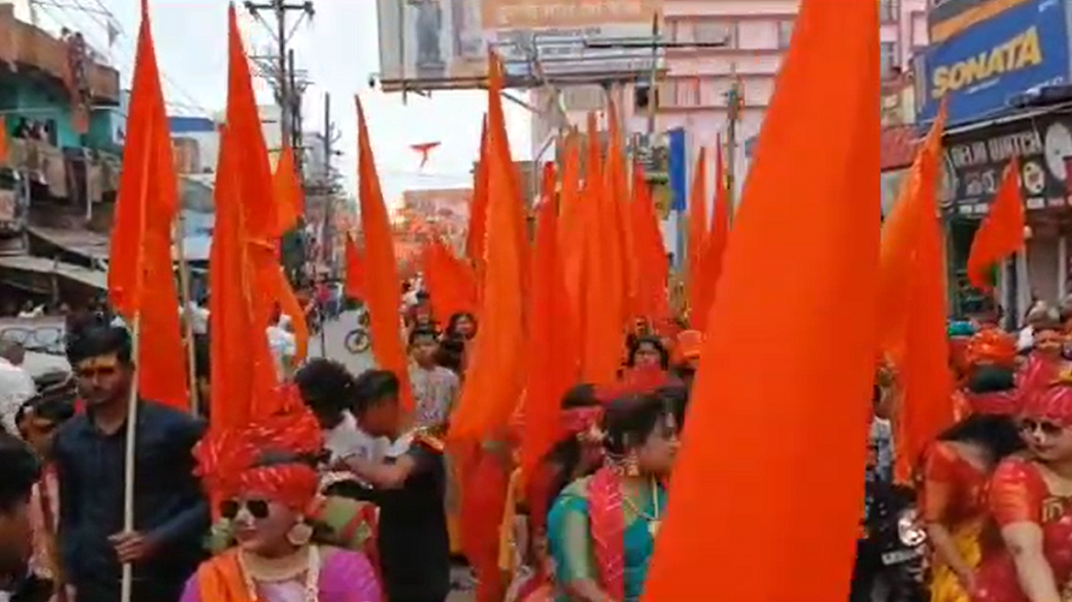 100 साल से भी पुराना है हजारीबाग के रामनवमी का इतिहास, झांकी में शामिल होने दूर-दूर से आते हैं लोग