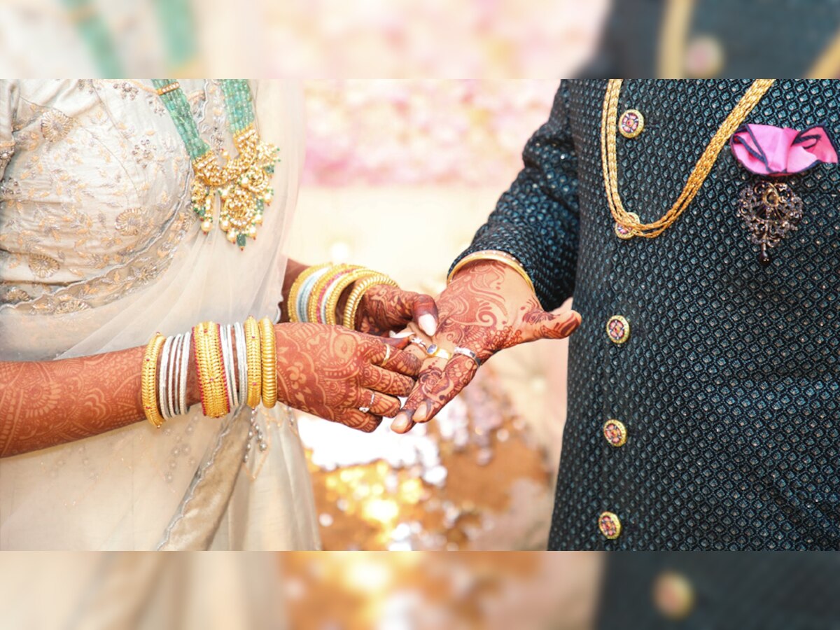 Jija Saali News: जीजा-साली को मजबूरी में करनी पड़ी शादी, गांव वालों ने खुशी-खुशी किया विदा