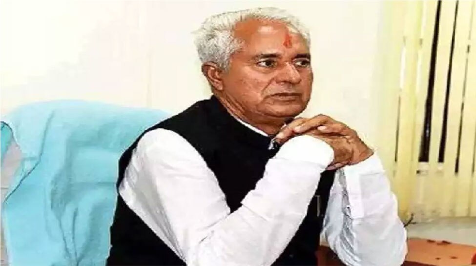Jaipur News health Minister parsadi lal Meena strict on Right To Health  said RTH bill will not taken | चिकित्सा मंत्री मीणा के RTH पर कड़े तेवर, कहा-  अस्पताल चाहे तो चिरंजीवी