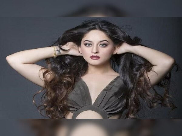 एक्ट्रेस माही विज कोरोना पॉज़िटिव; ख़ुद को किया आइसोलेट, कही ये बात