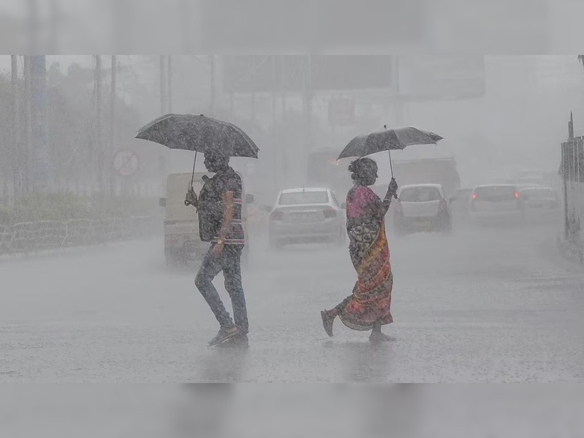 Rain Alert in UP : लखनऊ, कानपुर और हरदोई में गिरे ओले, अगले 24 घंटे में फिर बारिश की चेतावनी, इन जिलों के लिए देखें IMD का अलर्ट 