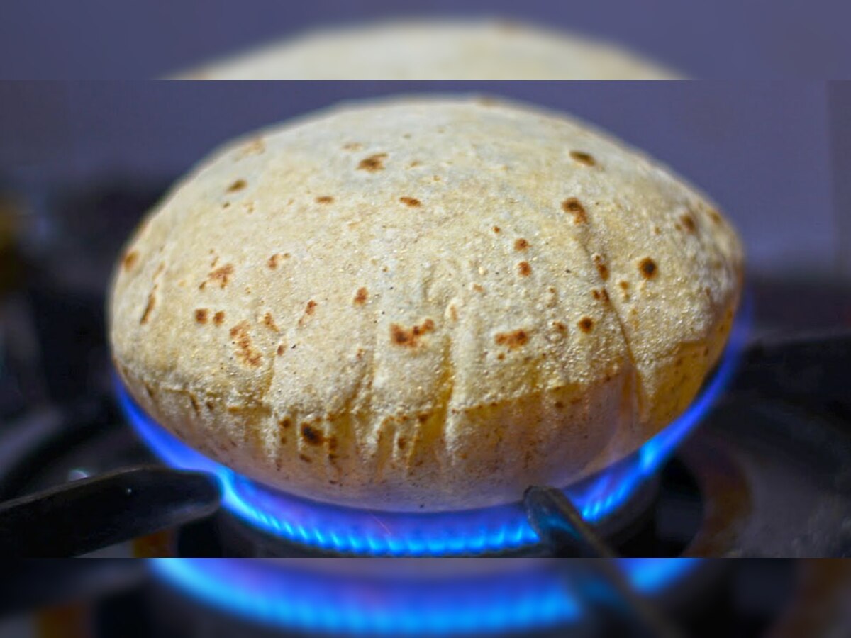 Roti Cooking Research: अगर आप भी इस तरीके से बनाते हैं रोटी तो हो सकता है कैंसर? नई रिसर्च ने लोगों को डराया