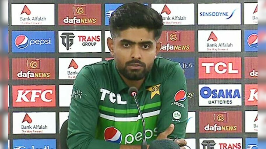 Babar Azam: भारत में कक्षा 8 की किताब में बाबार आज़म से जुड़ा सवाल? जानिए क्या पूछा गया?