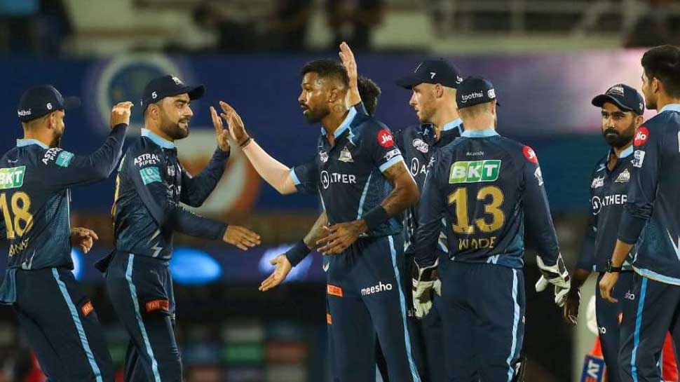 IPL 2023: गुजरात जायंट्स को लगा बड़ा झटका, ये खिलाड़ी सीजन से हुआ बाहर IPL 2023: गुजरात जायंट्स को लगा बड़ा झटका, ये खिलाड़ी सीजन से हुआ बाहर