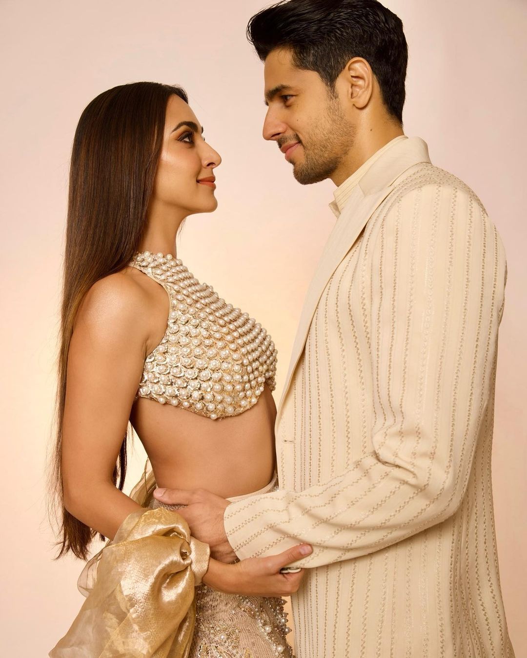 बेहद हसीन लग रही हैं कियारा