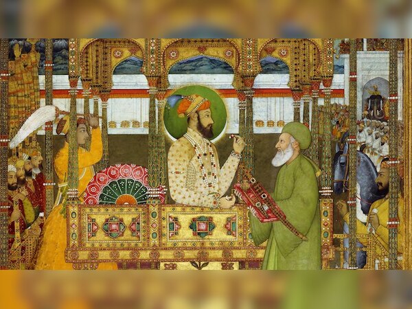 UP में मुगलों के बारे में नहीं पढ़ाया जाएगा, योगी सरकार का पढ़ाई से जुड़ा बड़ा फैसला