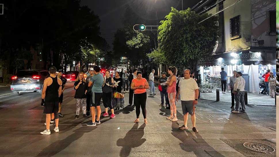 Mexico Earthquake: भूकंप के झटकों से हिला मैक्सिको, 5.3 रही तीव्रता Mexico Earthquake: भूकंप के झटकों से हिला मैक्सिको, 5.3 रही तीव्रता