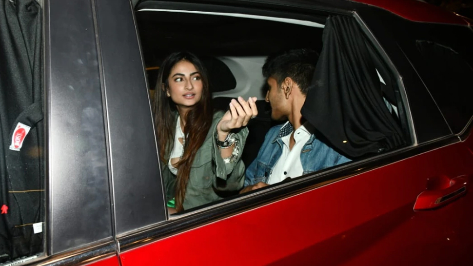 इब्राहीम के साथ रिलेशनशिप पर पलक तिवारी ने तोड़ी चुप्पी, बताया किस पर है फोकस इब्राहीम के साथ रिलेशनशिप पर पलक तिवारी ने तोड़ी चुप्पी, बताया किस पर है फोकस