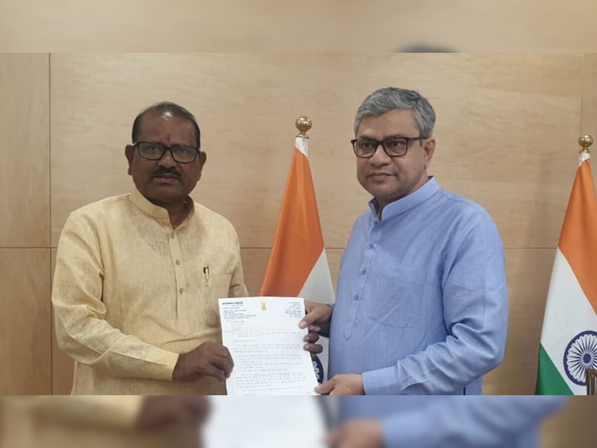 बांसवाडा सांसद कटारा ने रेल मंत्री से मुलाकात कर डूंगरपुर-रतलाम वाया बांसवाडा रेल परियोजना पर की चर्चा 
