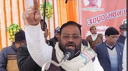 सपा के लिए 'भस्मासुर' साबित हो रहे स्वामी प्रसाद मौर्य, भगवान राम पर नारे से घिरे