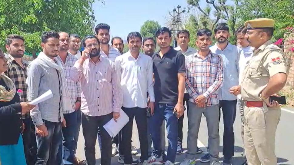 RPSC AJMER: आरपीएससी अजमेर पहुंचे उपेन यादव, वरिष्ठ अध्यापक भर्ती परीक्षा के रिजल्ट को लेकर सौंपा ज्ञापन