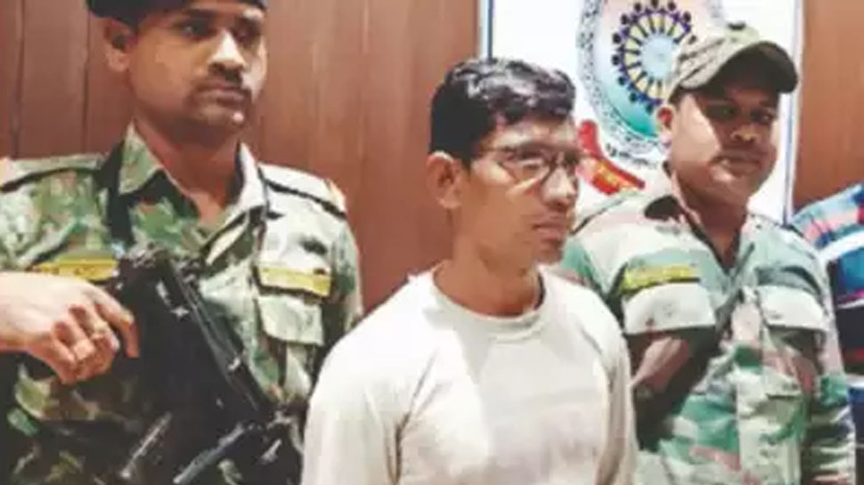 Chhattisgarh: प्रेमिका ने की किसी और से शादी, तो प्रेमी ने घर में लगा दिया डेढ़ किलो विस्फोटक Chhattisgarh: प्रेमिका ने की किसी और से शादी, तो प्रेमी ने घर में लगा दिया डेढ़ किलो विस्फोटक