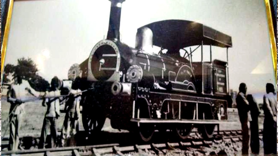 Old Train In India Indian Railways: Horses used to pull trains in India know old history ...
