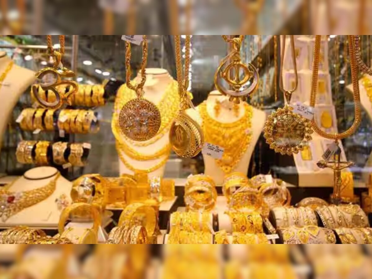 Gold Silver Price Today: सोना-चांदी खरीदना हुआ सस्ता, जानिए कितने घट गए दाम