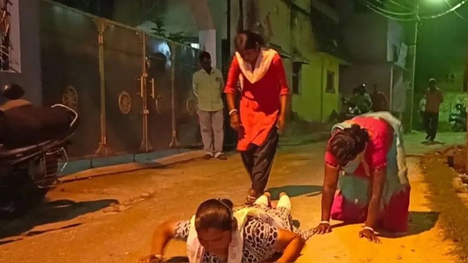 Video: BJP में शामिल होना पड़ा महंगा! रेंगकर TMC दफ्तर पहुंची चार महिलाएं