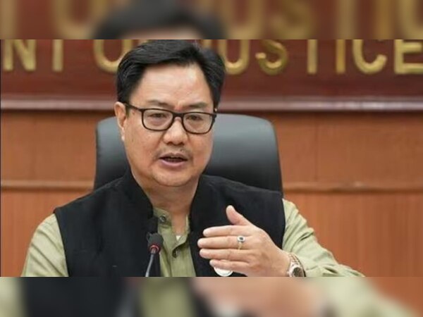 Jammu-Kashmir: सड़क हादसे में बाल-बाल बचे किरेन रिजिजू; ट्रक ने कार को मारी टक्कर