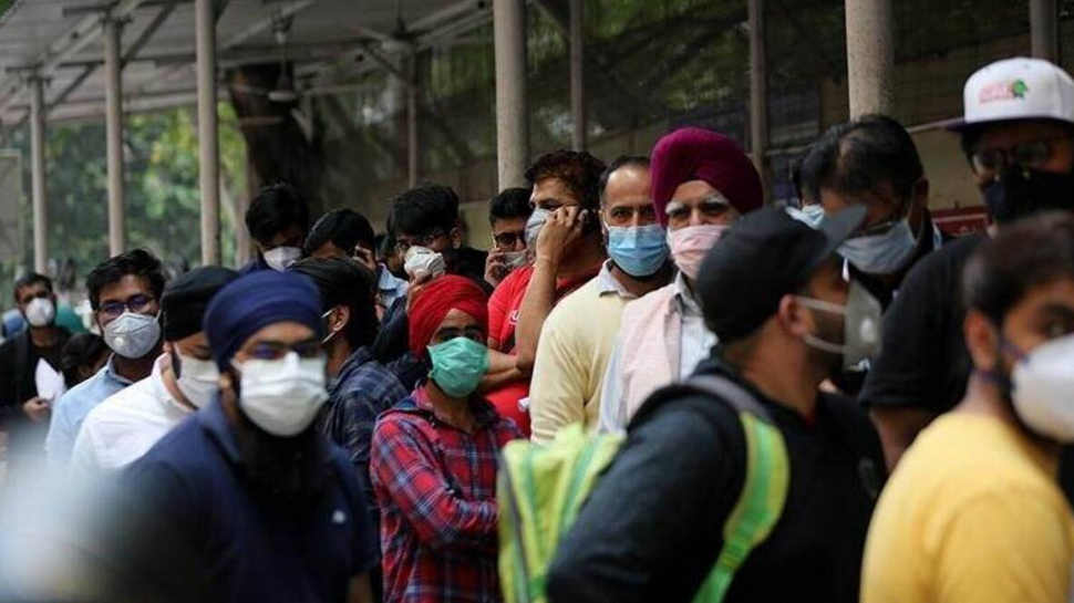 दिल्ली में कोरोना कम करने के लिए दुकानदारों ने कसी कमर, जानें क्या है प्लान दिल्ली में कोरोना कम करने के लिए दुकानदारों ने कसी कमर, जानें क्या है प्लान