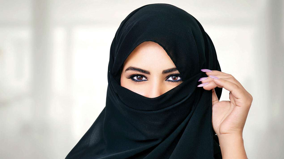 साइबर ठगी का शिकार हुई मुस्लिम महिला, पति ने कर दी ऐसी हरकत कि अब हो सकती है जेल साइबर ठगी का शिकार हुई मुस्लिम महिला, पति ने कर दी ऐसी हरकत कि अब हो सकती है जेल