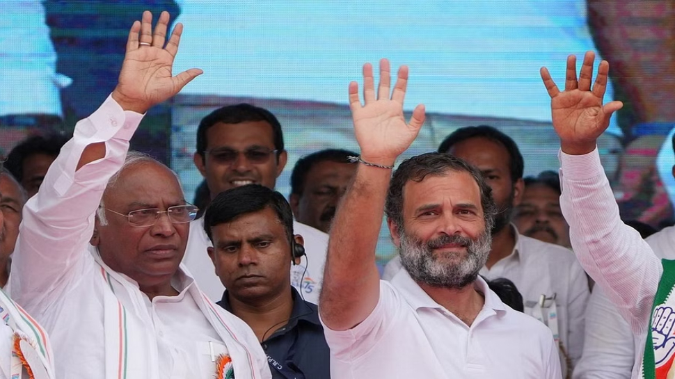Karnataka Elections: कर्नाटक चुनाव पर CWC की मीटिंग; राहुल गांधी समेत कई सीनियर नेता रहे मौजूद Karnataka Elections: कर्नाटक चुनाव पर CWC की मीटिंग; राहुल गांधी समेत कई सीनियर नेता रहे मौजूद