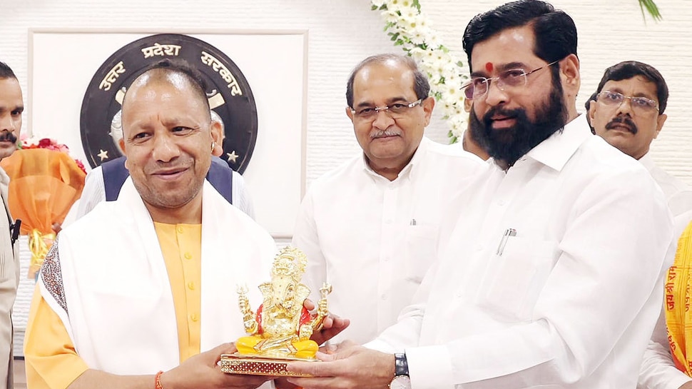 अयोध्या में भगवान राम के दर्शन के बाद CM योगी से मिले एकनाथ शिंदे, दिया ये खास तोहफा