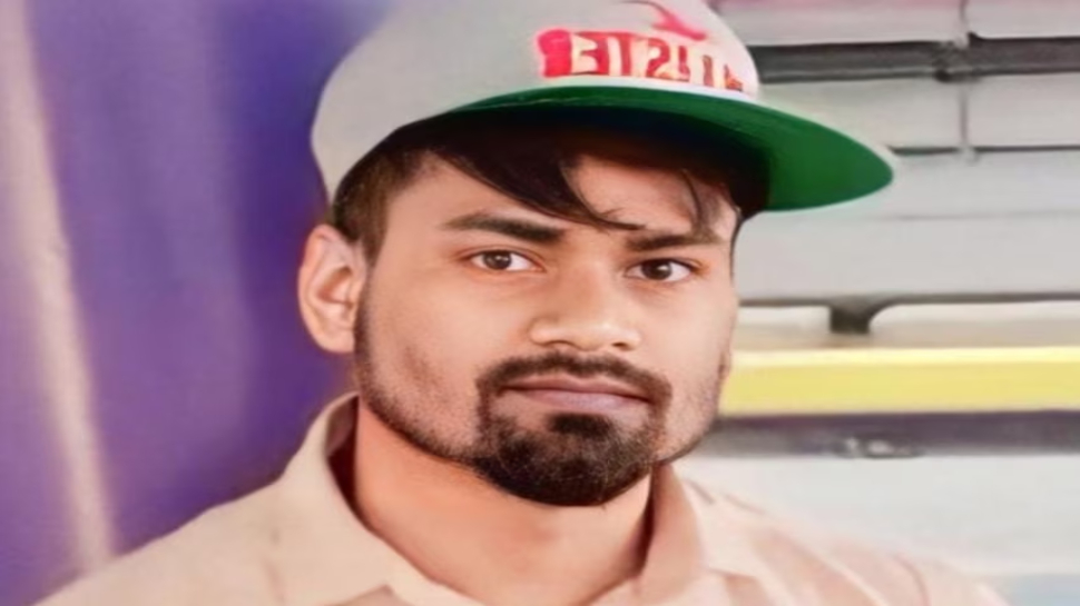 Dream 11 ने बदली मज़दूर के बेटे की क़िस्मत; रातोंरात करोड़पति बना राजू Dream 11 ने बदली मज़दूर के बेटे की क़िस्मत; रातोंरात करोड़पति बना राजू