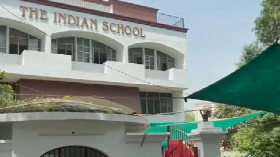 Delhi School Bomb Threat: सादिक नगर के एक स्कूल को मिली बम से उड़ाने की धमकी