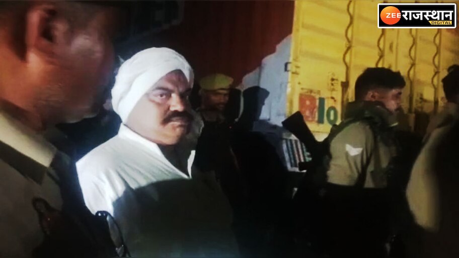 Dungarpur news UP police convoy stopped at bichhiwara Atik ahmed said ...