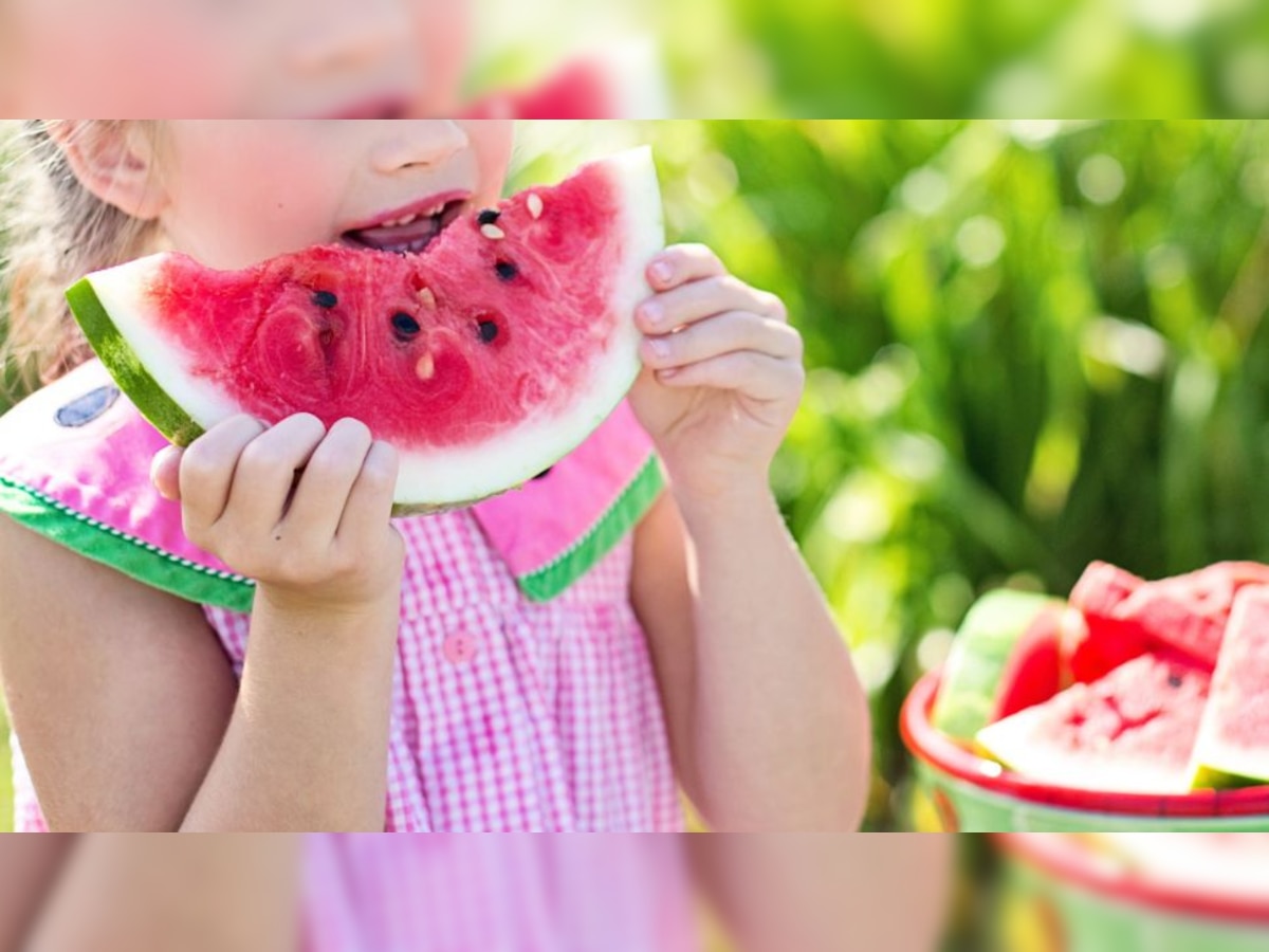 Summer Diet For Kids: गर्मी के मौसम में बच्चों को खिलाएं ये फूड्स, नहीं होंगे बीमार, रहेंगे दुरुस्त