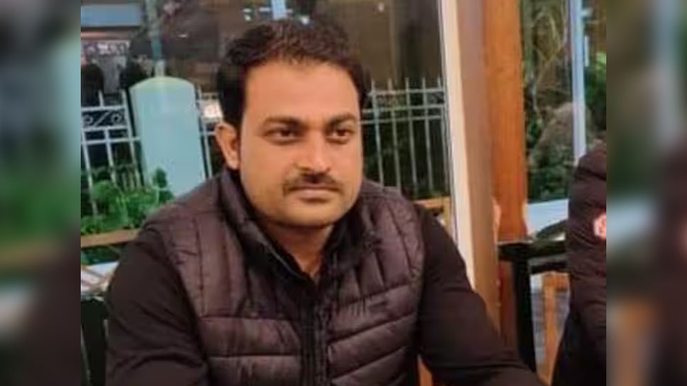 Encounter: शूटर गुलाम की लाश नहीं लेगा परिवार, ना ही अंतिम संस्कार में होगा शामिल Encounter: शूटर गुलाम की लाश नहीं लेगा परिवार, ना ही अंतिम संस्कार में होगा शामिल